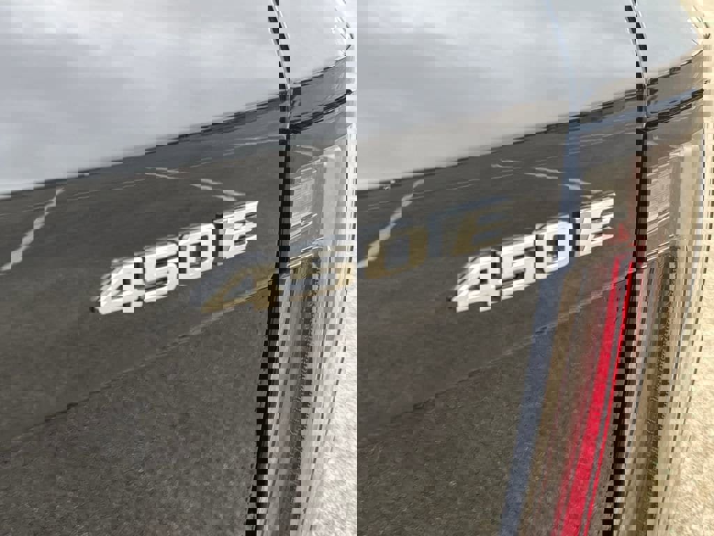 New 2026 Cadillac Optiq Sport 1 image 8