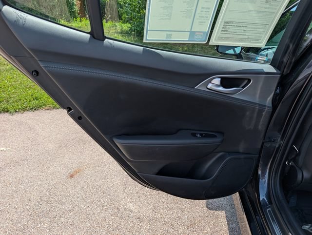 Used 2019 Kia Stinger GT AWD/4WD image 32