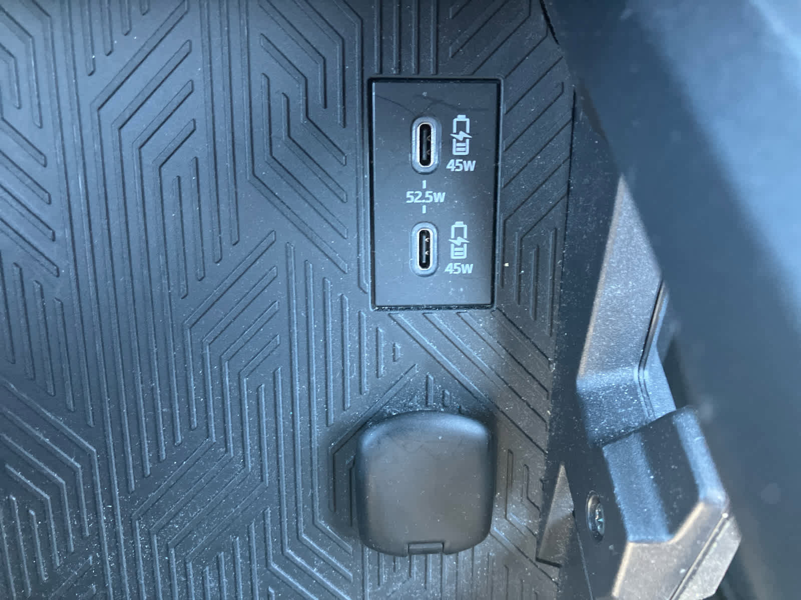 Used 2024 Toyota Tacoma TRD Off-Road image 25