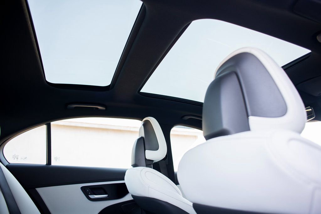 Used 2024 Mercedes-Benz C 300 4MATIC Sedan image 33