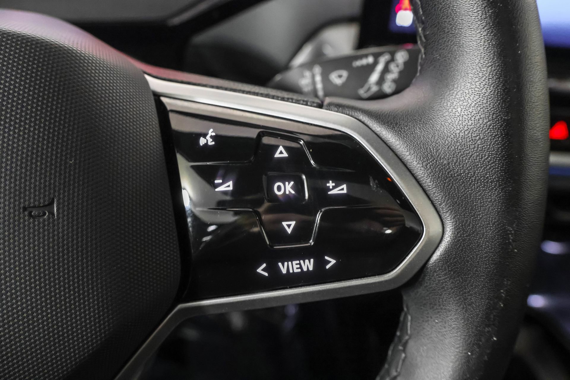 Certified 2023 Volkswagen ID.4 Pro S Plus image 30