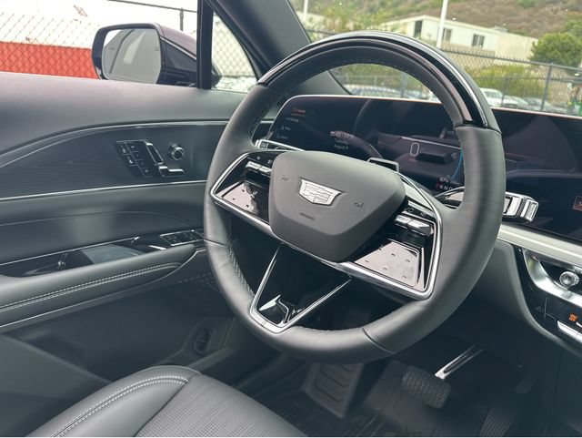 New 2026 Cadillac Lyriq Luxury w/ LPO, Floor Liner Package AWD/4WD image 7