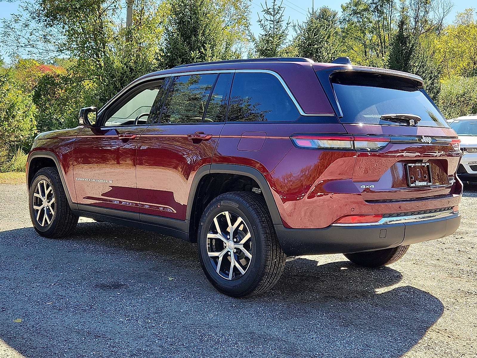 New 2025 Jeep Grand Cherokee Limited image 3