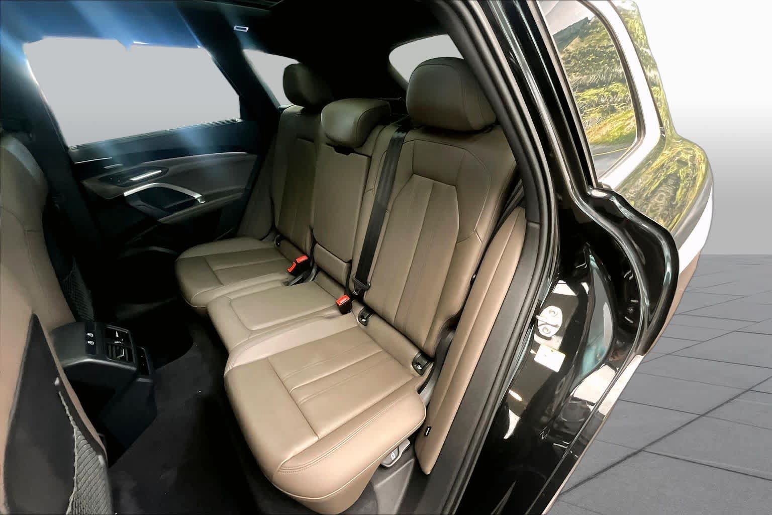 Certified 2025 Audi Q5 Premium AWD/4WD image 21