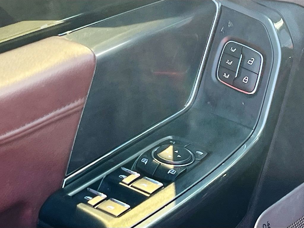 Used 2023 Ford F150 Lariat AWD/4WD image 18