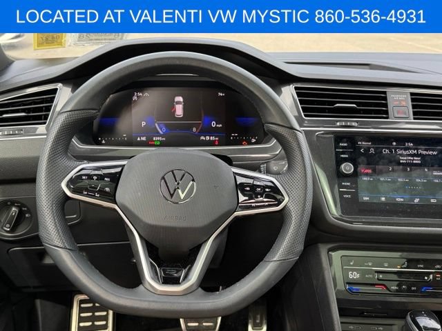 Used 2024 Volkswagen Tiguan SE R-Line AWD/4WD image 15