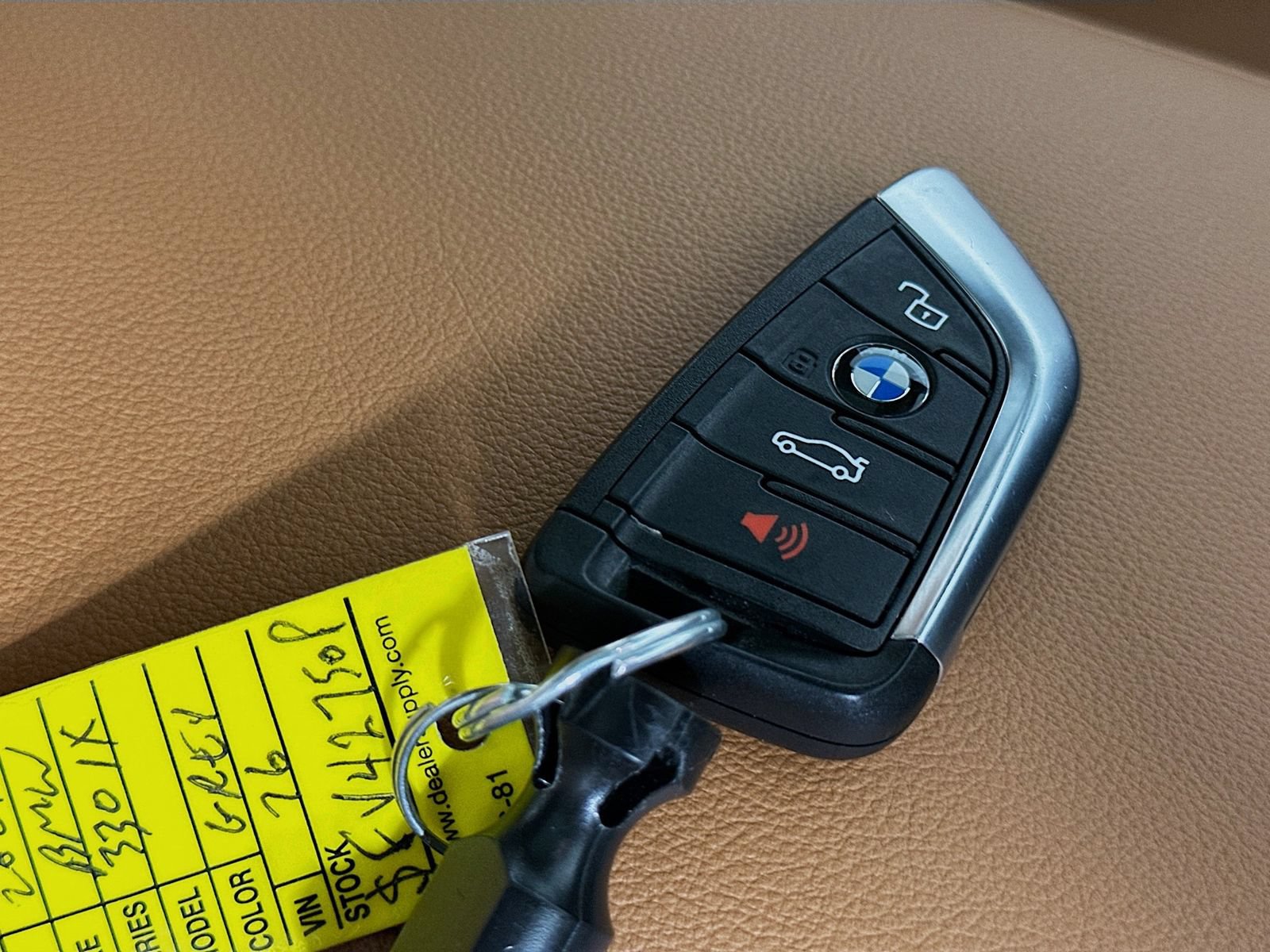 Used 2025 BMW 330i xDrive Sedan AWD/4WD image 46