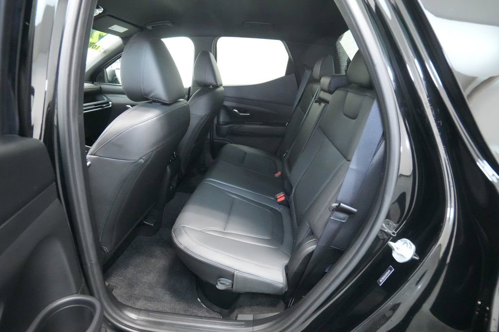 Used 2025 Hyundai Santa Cruz SEL image 17