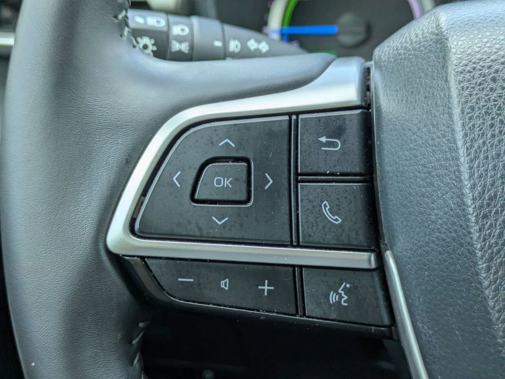 Certified 2024 Toyota Highlander LE image 26