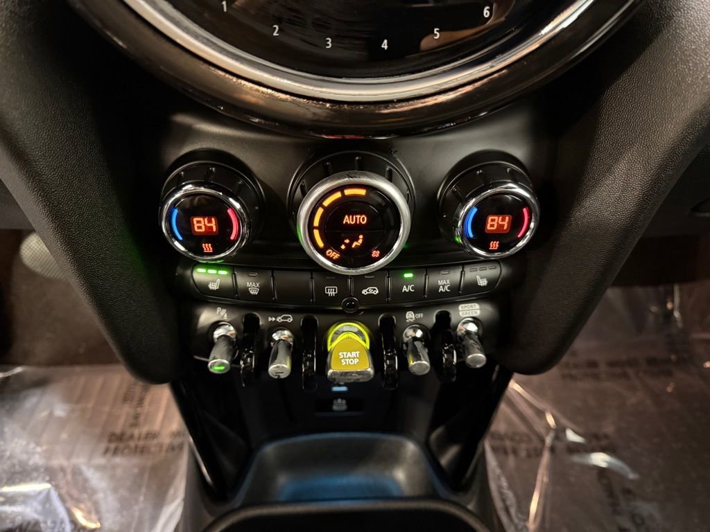 Certified 2024 MINI Cooper SE image 19