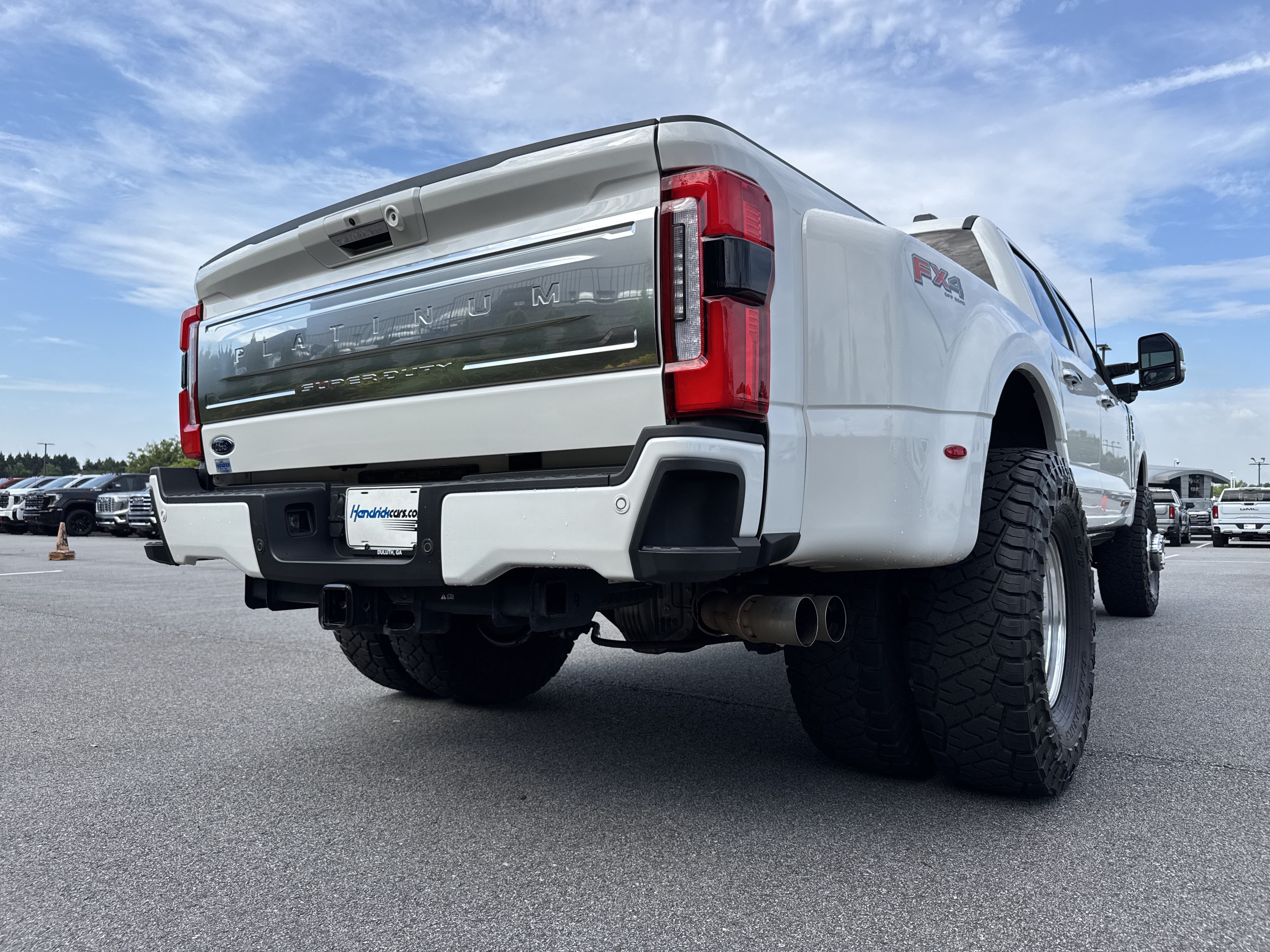 Used 2024 Ford F350 Platinum AWD/4WD image 12