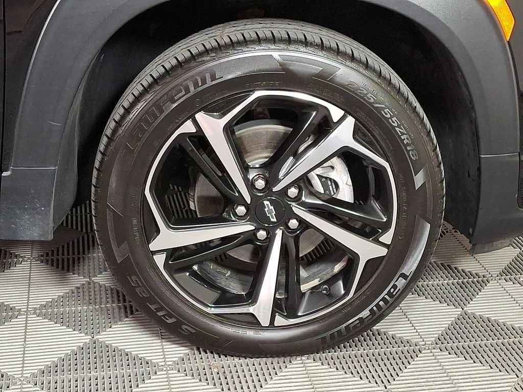 Used 2022 Chevrolet TrailBlazer RS AWD/4WD image 11