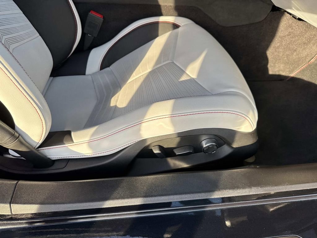 Used 2023 Chevrolet Corvette Stingray Premium Conv image 10