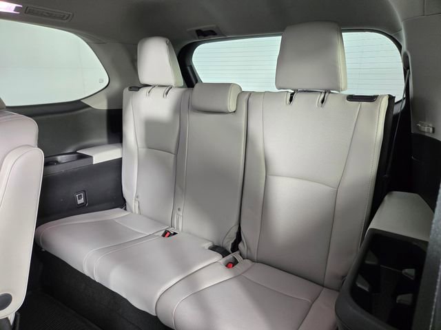 Used 2026 Toyota Grand Highlander AWD image 18
