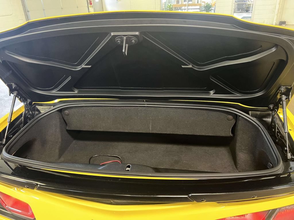 Used 2017 Chevrolet Corvette Z06 RWD image 13
