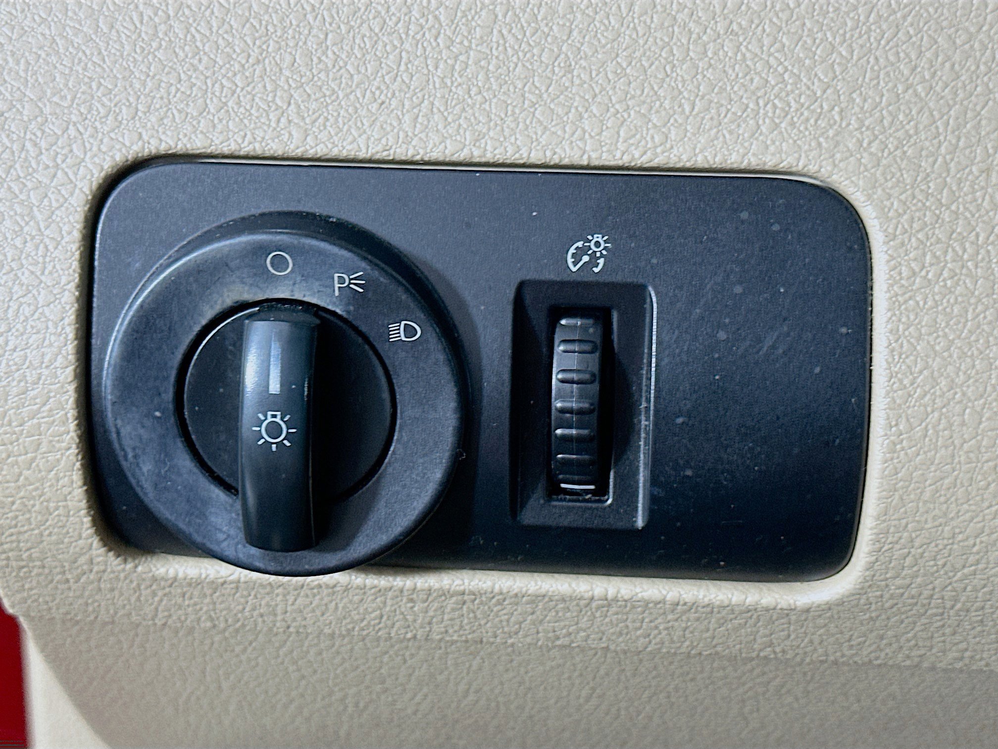 Used 2009 Ford Mustang Coupe RWD image 16