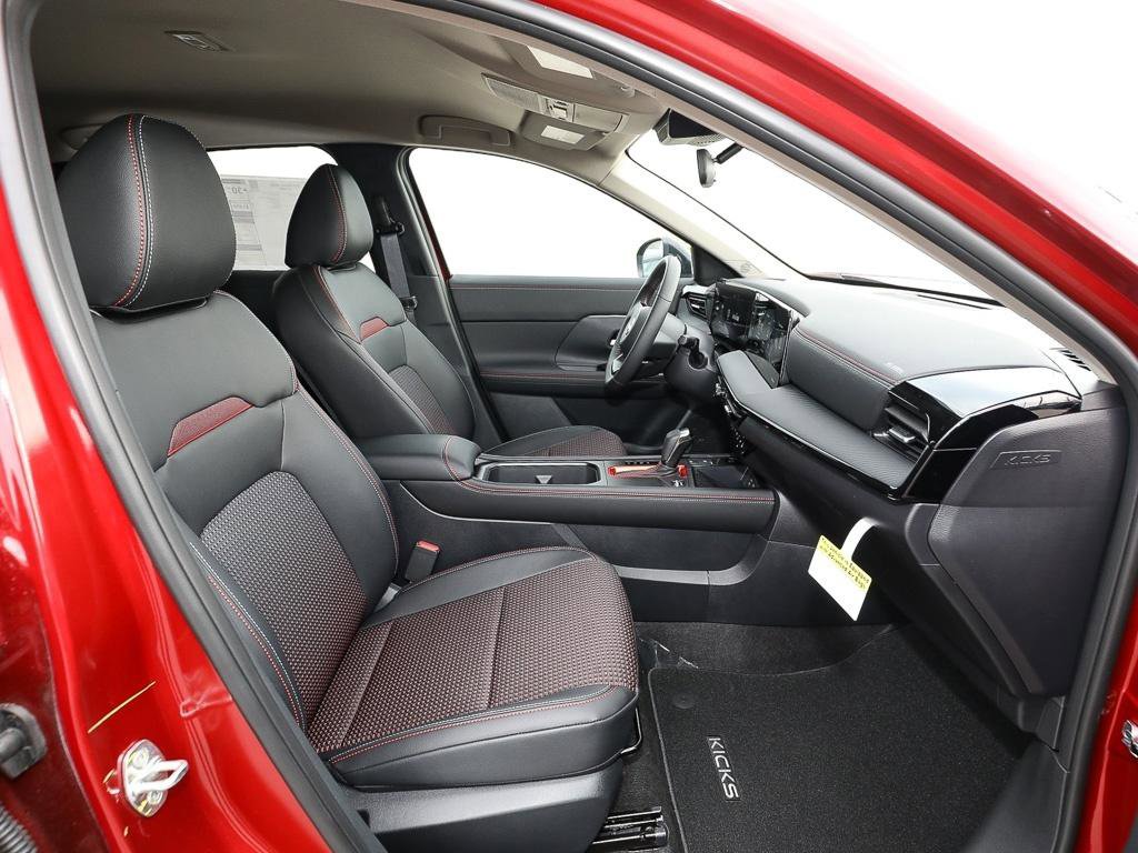 New 2026 Nissan Kicks SR w/ Cold Weather Package AWD/4WD image 18