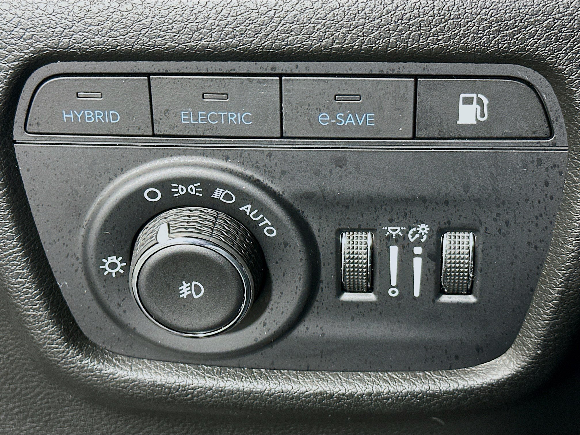 Used 2024 Jeep Grand Cherokee Limited 4xe AWD/4WD image 17