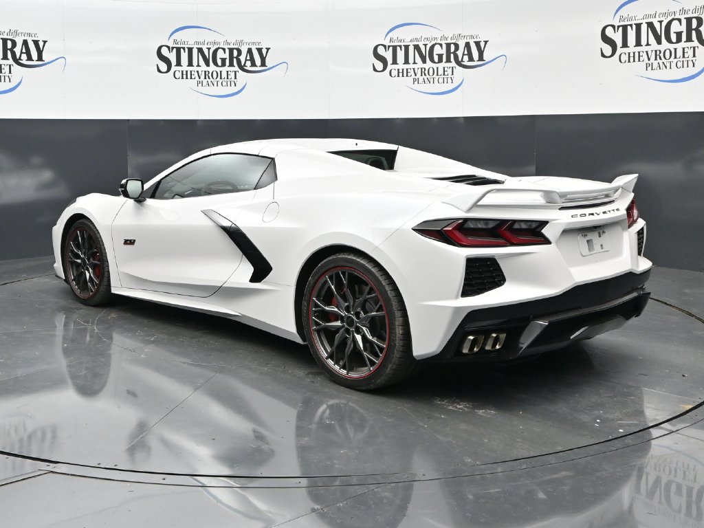 Used 2023 Chevrolet Corvette Stingray Premium Conv w/ Z51 Performance Package RWD image 5