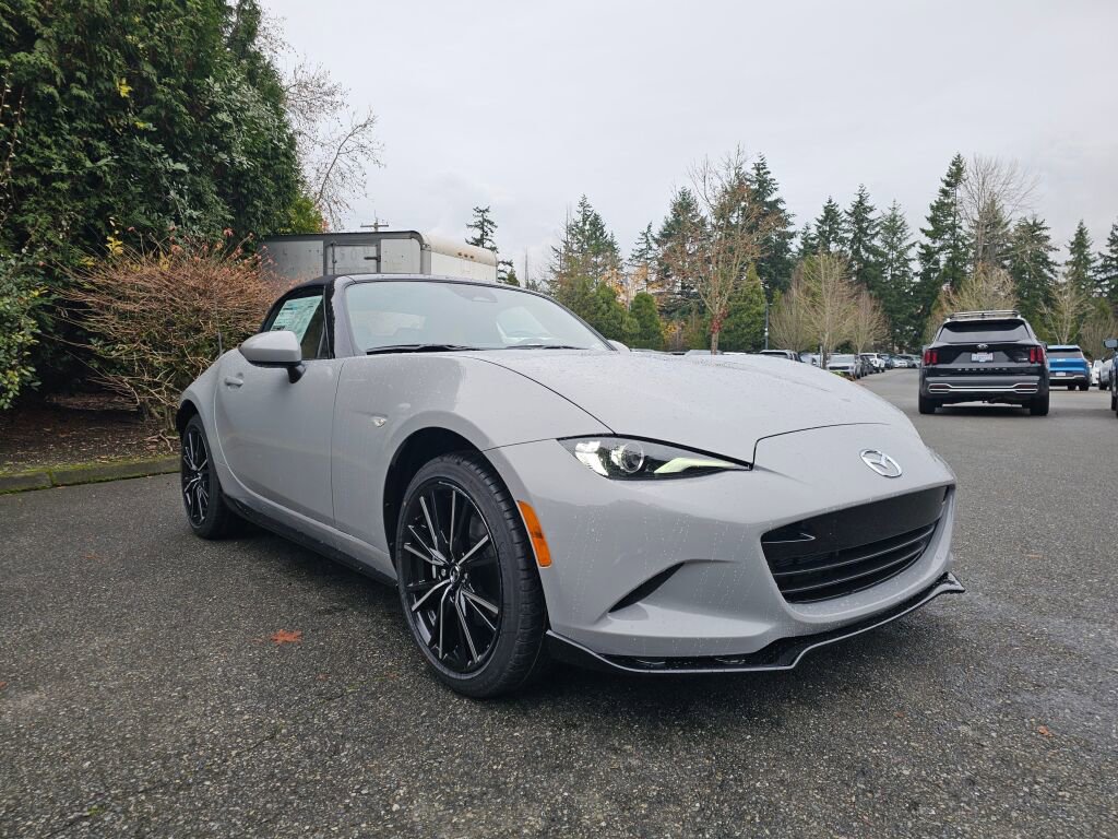 New 2025 MAZDA MX-5 Miata Grand Touring w/ Appearance Package image 3