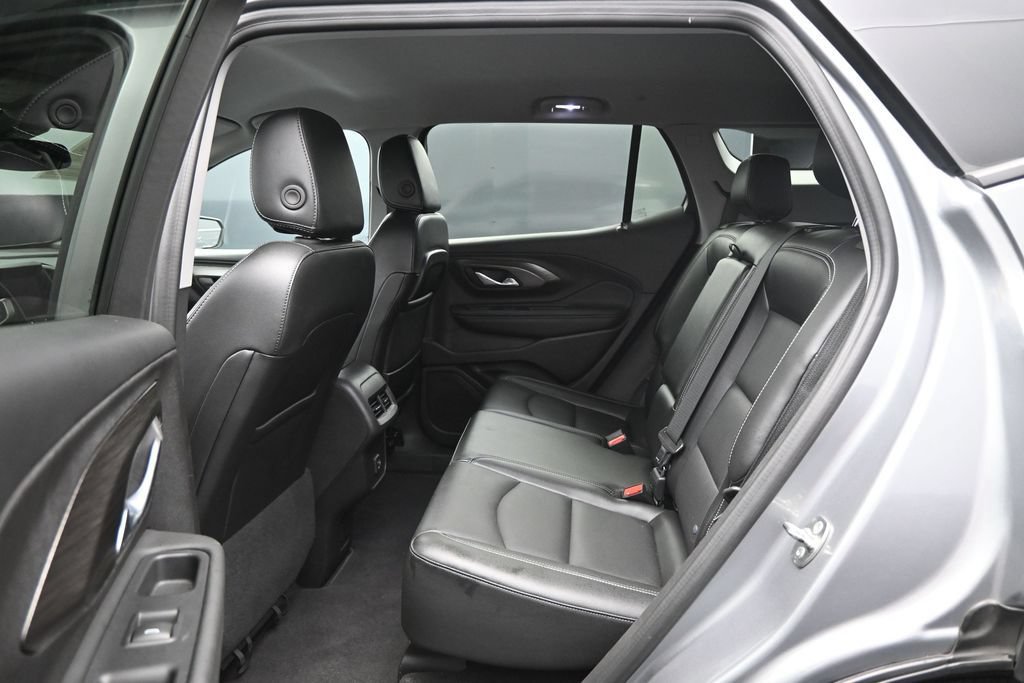 Used 2024 GMC Terrain SLT AWD/4WD image 24