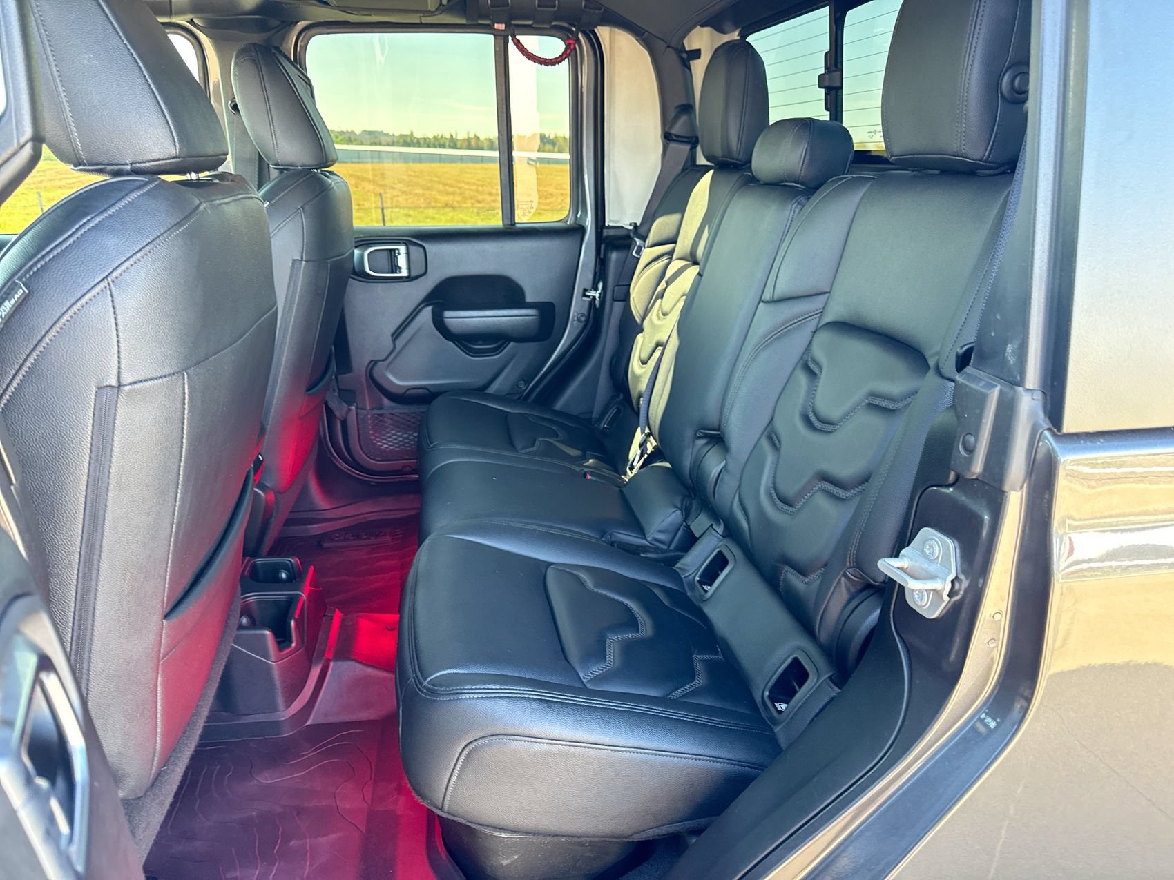 Used 2023 Jeep Gladiator Sport AWD/4WD image 24