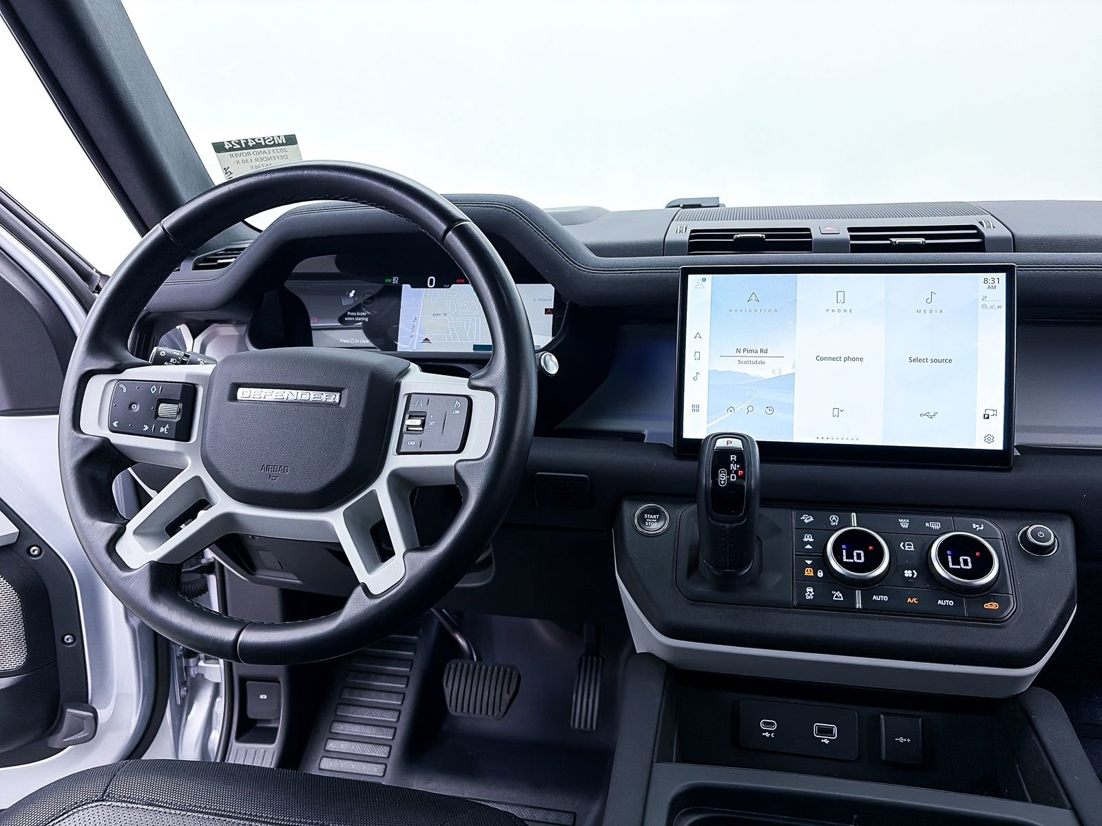 Used 2023 Land Rover Defender 130 X-Dynamic SE AWD/4WD image 6