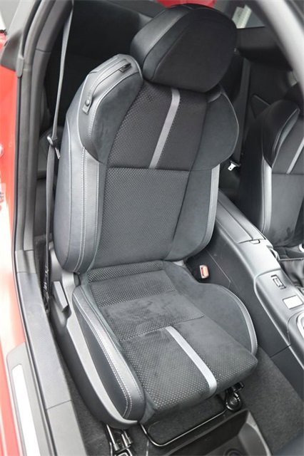 Used 2025 Toyota GR86 Premium image 12