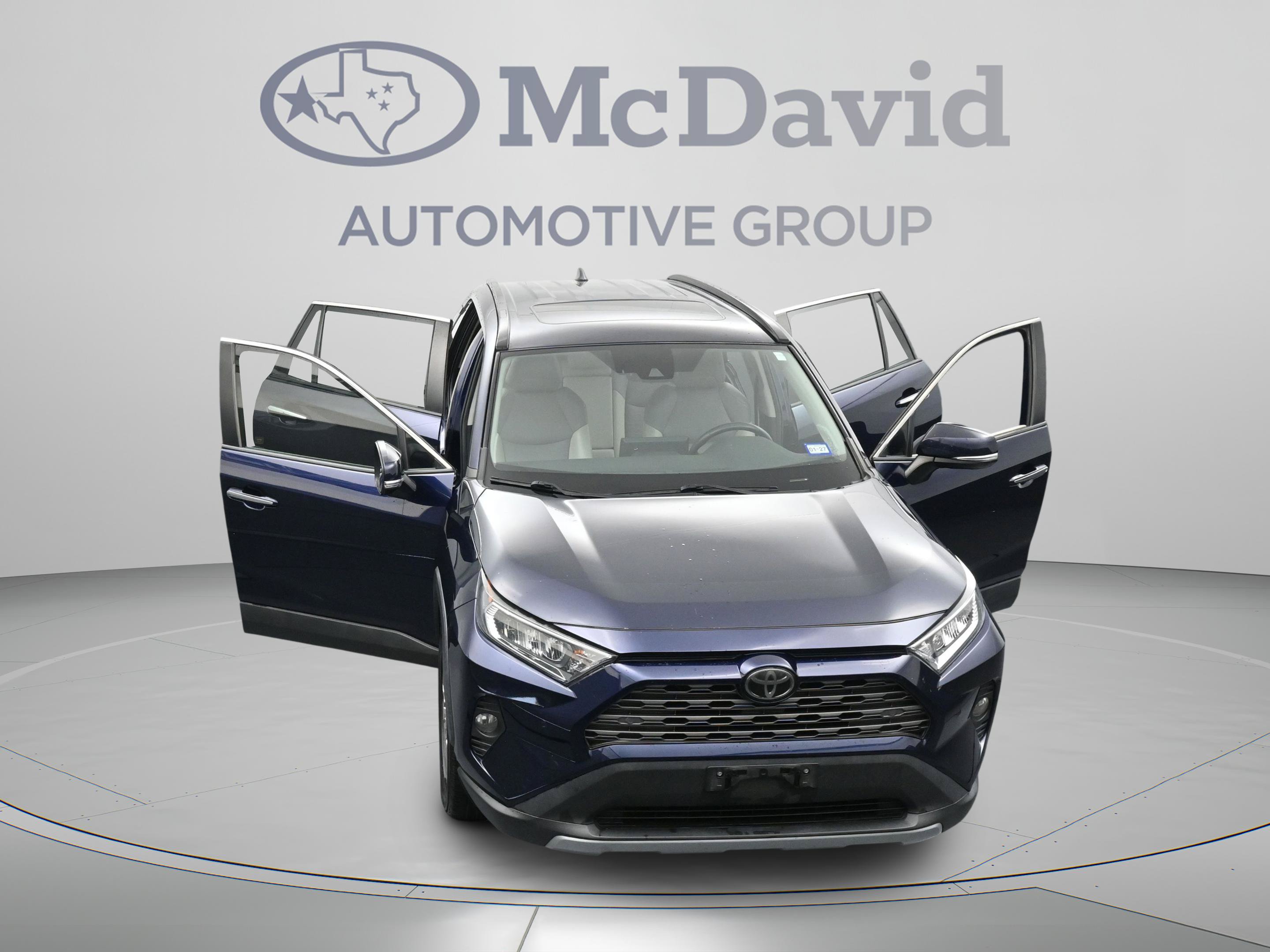 Used 2019 Toyota RAV4 Limited w/ Cold Weather Package FWD image 43