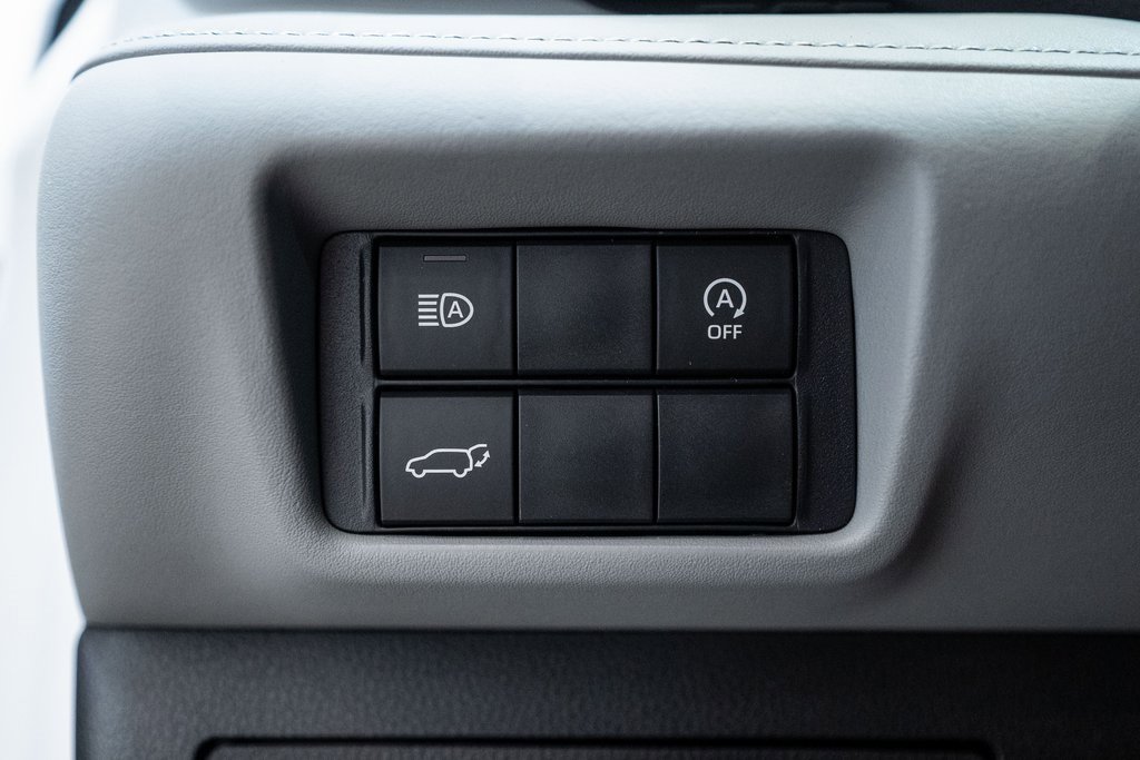 New 2026 Toyota Highlander XLE image 16