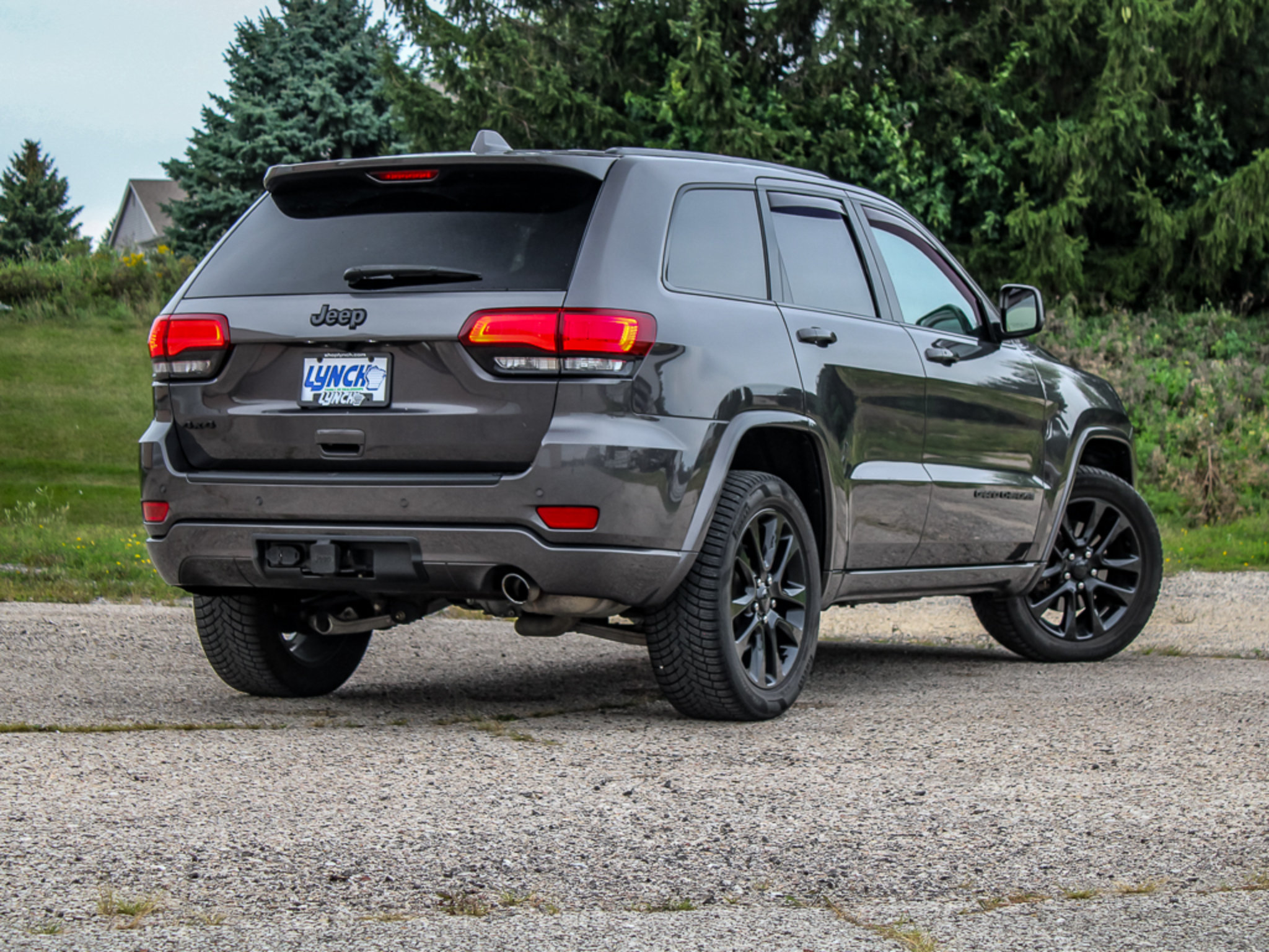 Used 2021 Jeep Grand Cherokee Laredo X AWD/4WD image 12
