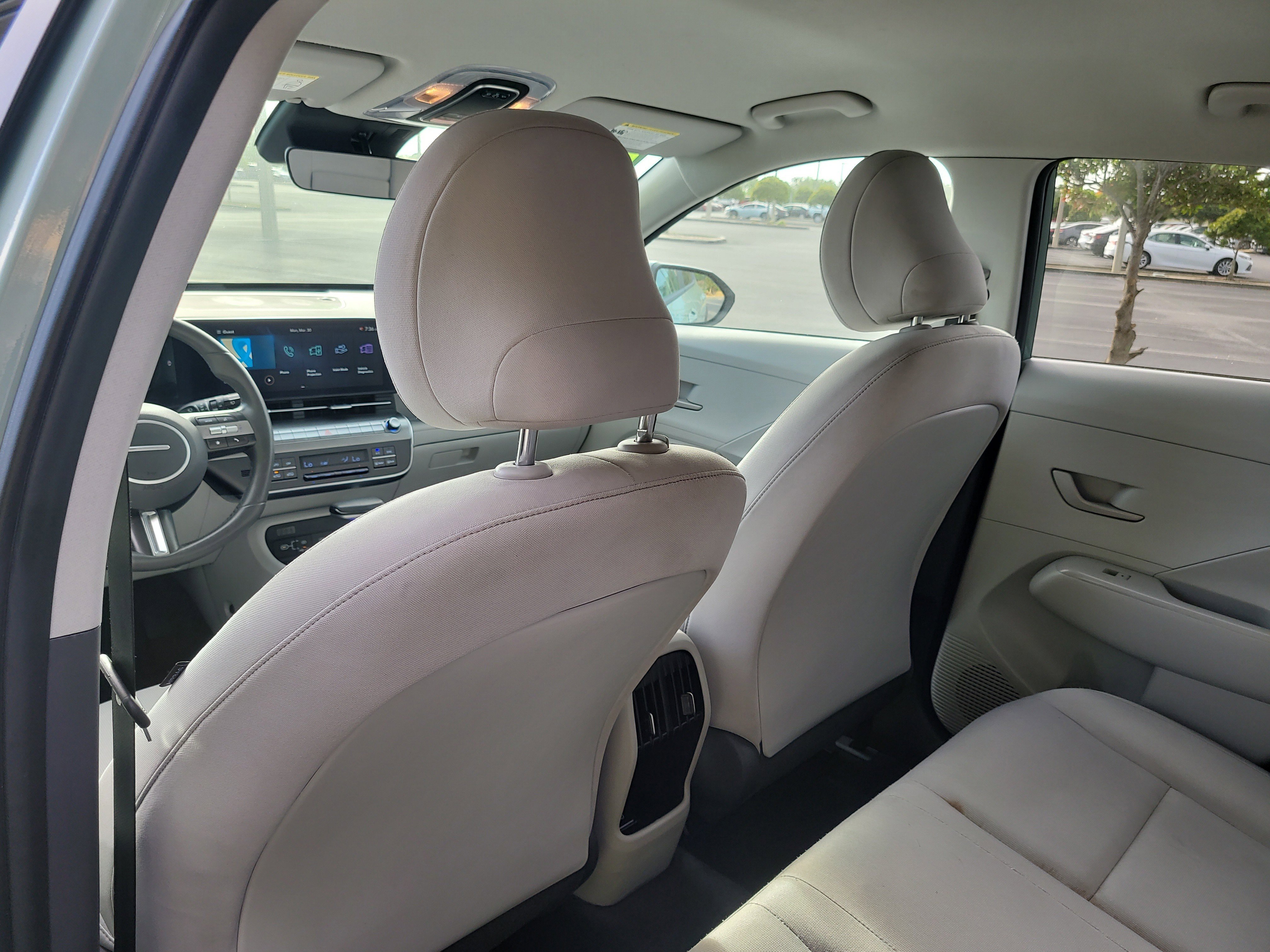 Used 2025 Hyundai Kona SEL image 13