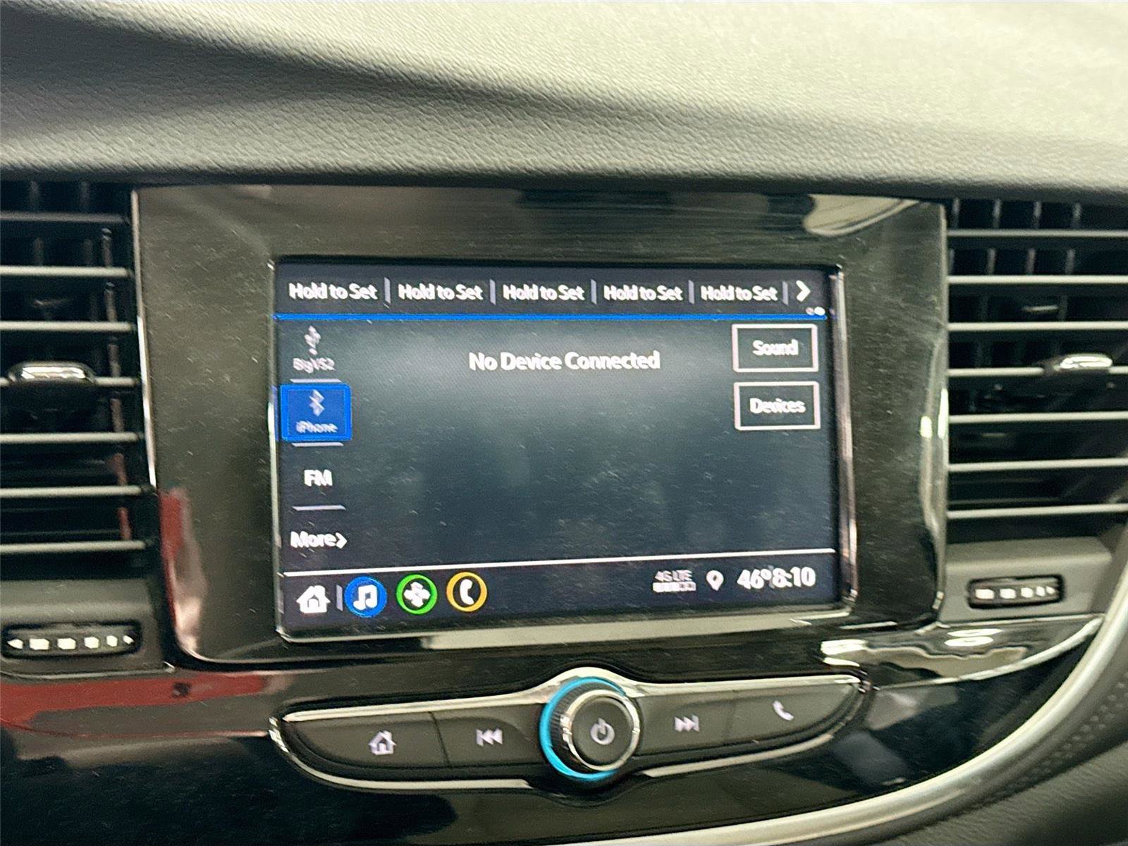 Used 2022 Buick Encore Preferred w/ Safety Package AWD/4WD image 4