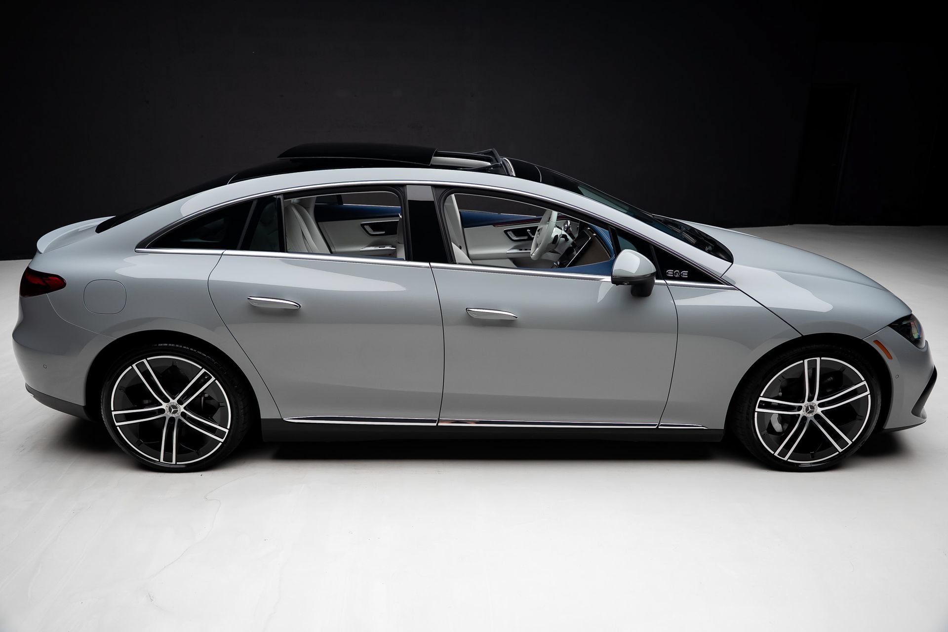 Used 2024 Mercedes-Benz EQE 350+ Sedan image 34