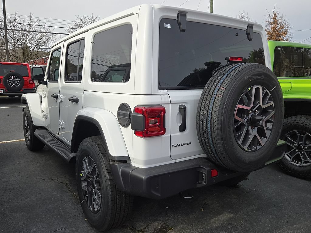New 2026 Jeep Wrangler Unlimited Sahara AWD/4WD image 3