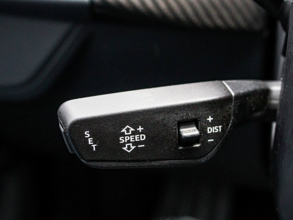 Used 2022 Audi e-tron GT Prestige w/ Prestige Package image 27