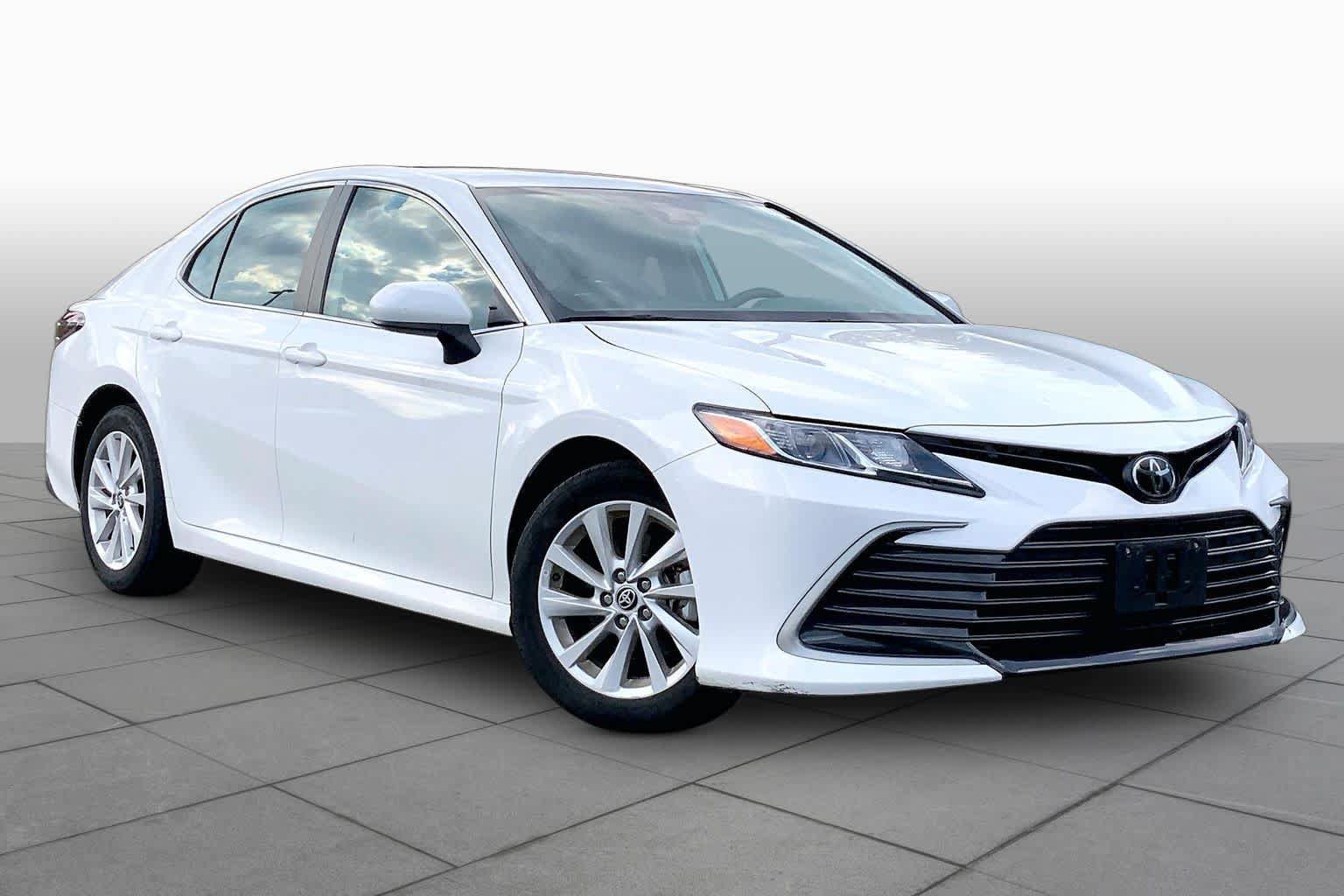 Used 2024 Toyota Camry LE AWD/4WD image 3