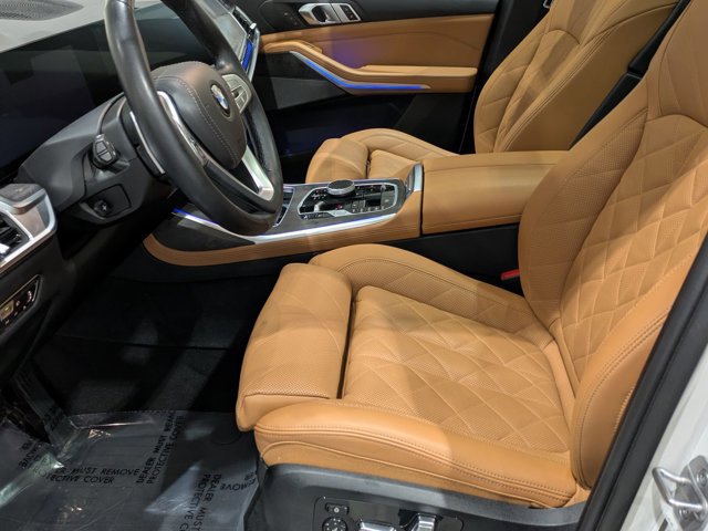 Used 2023 BMW X7 xDrive40i w/ Premium Package AWD/4WD image 17