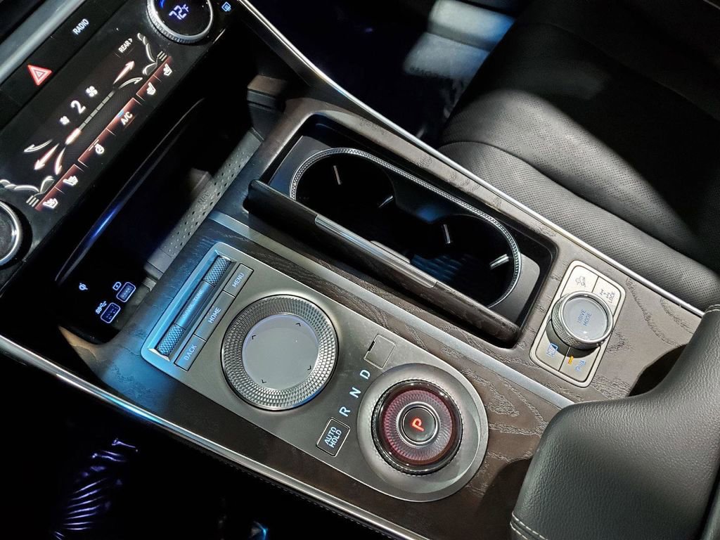 Used 2022 Genesis GV80 2.5T w/ Prestige Package 04 image 42