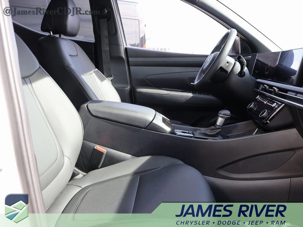 Used 2025 Hyundai Santa Cruz SEL image 9