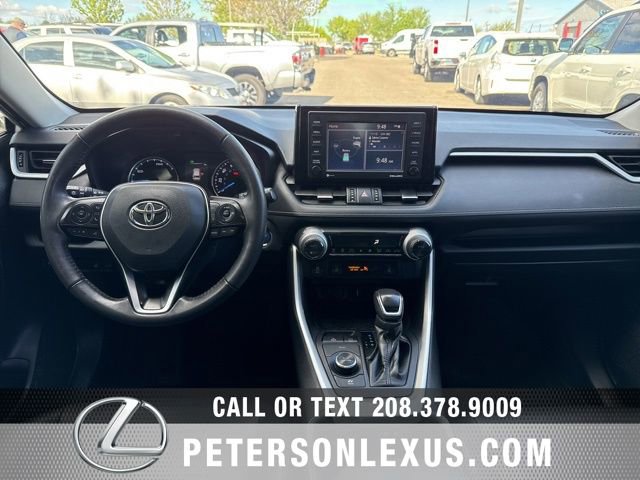 Used 2022 Toyota RAV4 XLE Premium AWD/4WD image 16