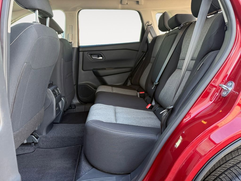 Used 2026 Nissan Rogue SV w/ Cold Weather Package image 13