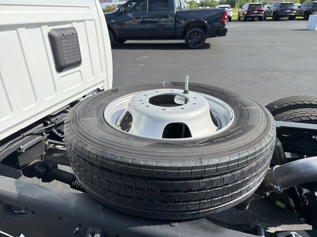 New 2026 RAM 5500 Tradesman AWD/4WD image 22