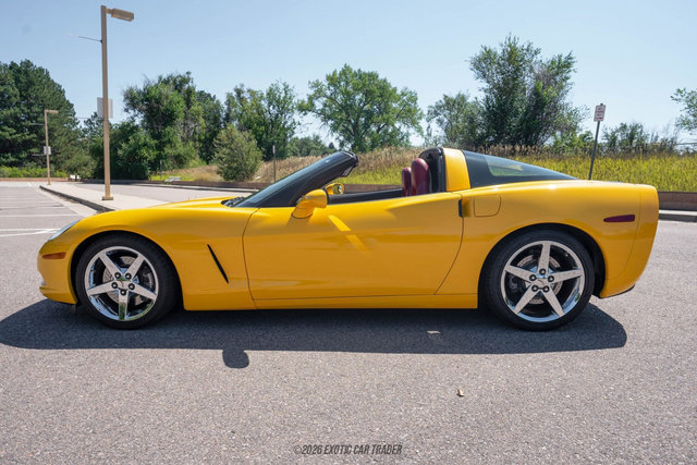 Used 2007 Chevrolet Corvette Coupe w/ Preferred Equipment Group image 3