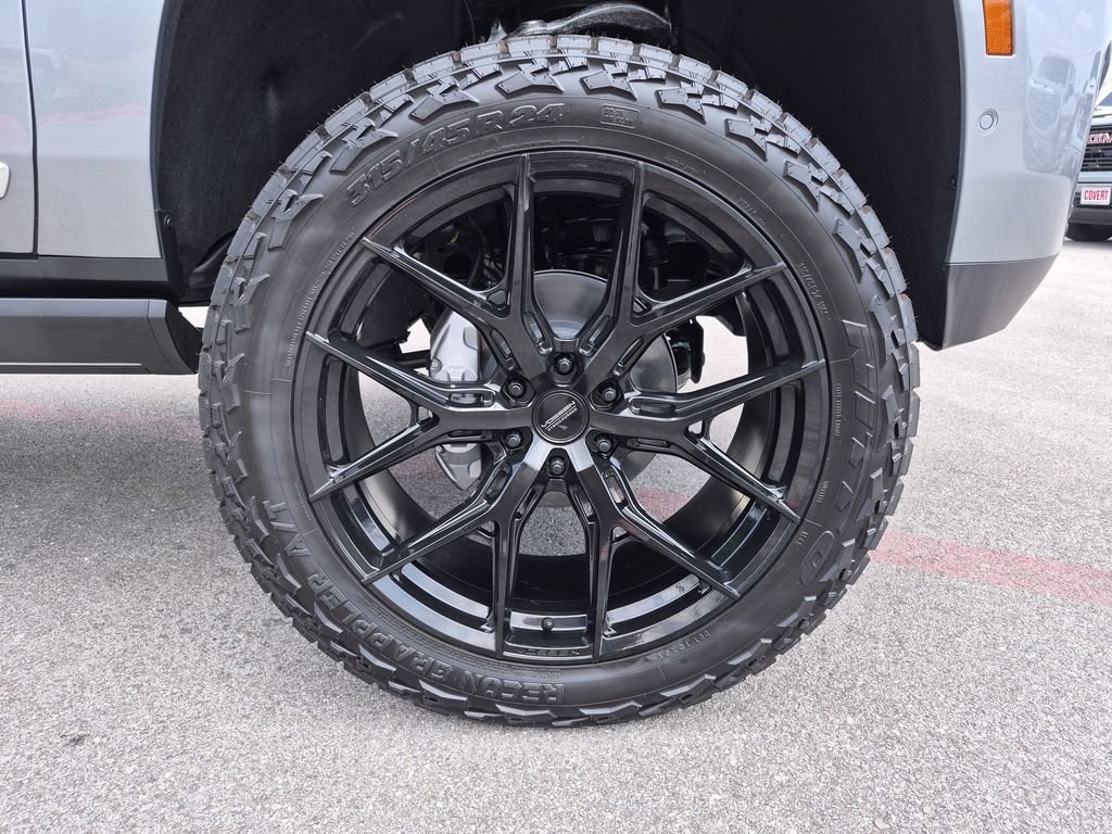 New 2026 GMC Yukon XL Denali w/ Sun & Power Step Package AWD/4WD image 16