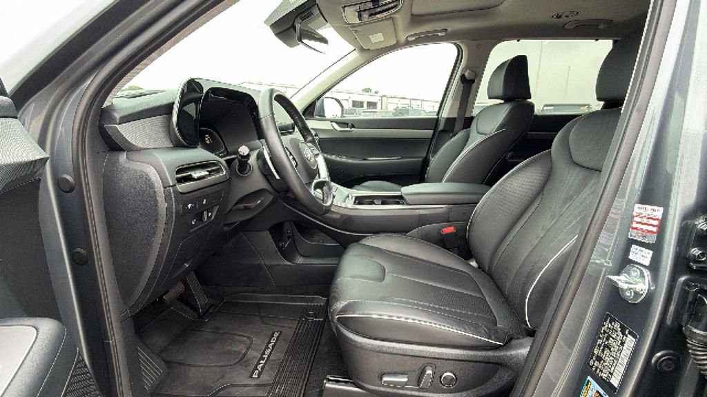 Used 2025 Hyundai Palisade XRT FWD image 12