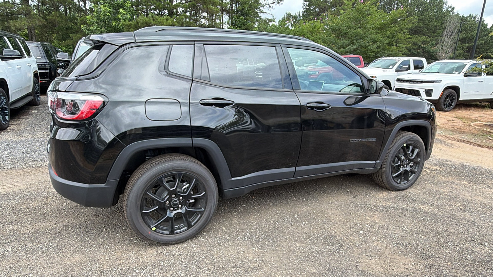New 2026 Jeep Compass Latitude AWD/4WD image 8
