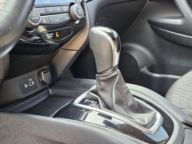 Used 2019 Nissan Rogue SV FWD image 12