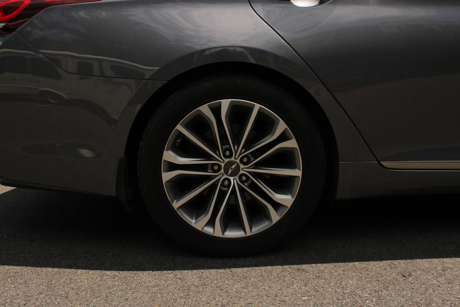 Used 2016 Hyundai Genesis 3.8 w/ Option Group 04 AWD/4WD image 5