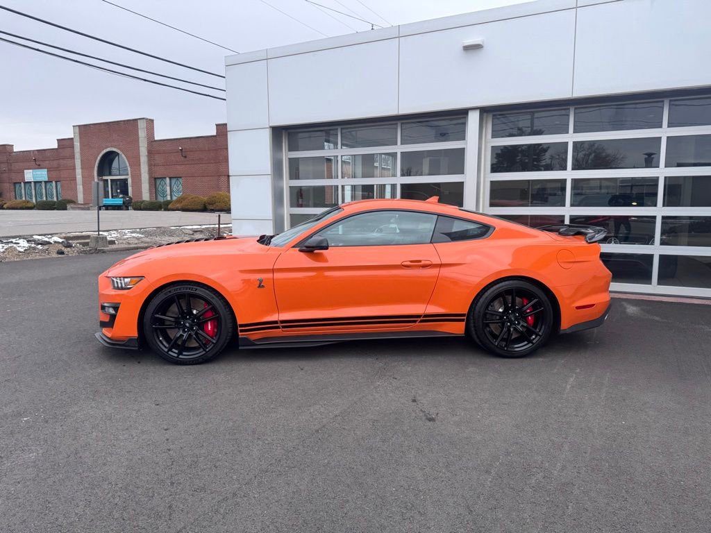 Used 2020 Ford Mustang Shelby GT500 w/ Technology Package image 2